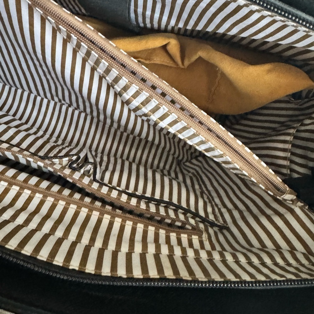 Elegant Black Tote Bag Set - Picture 7 of 9